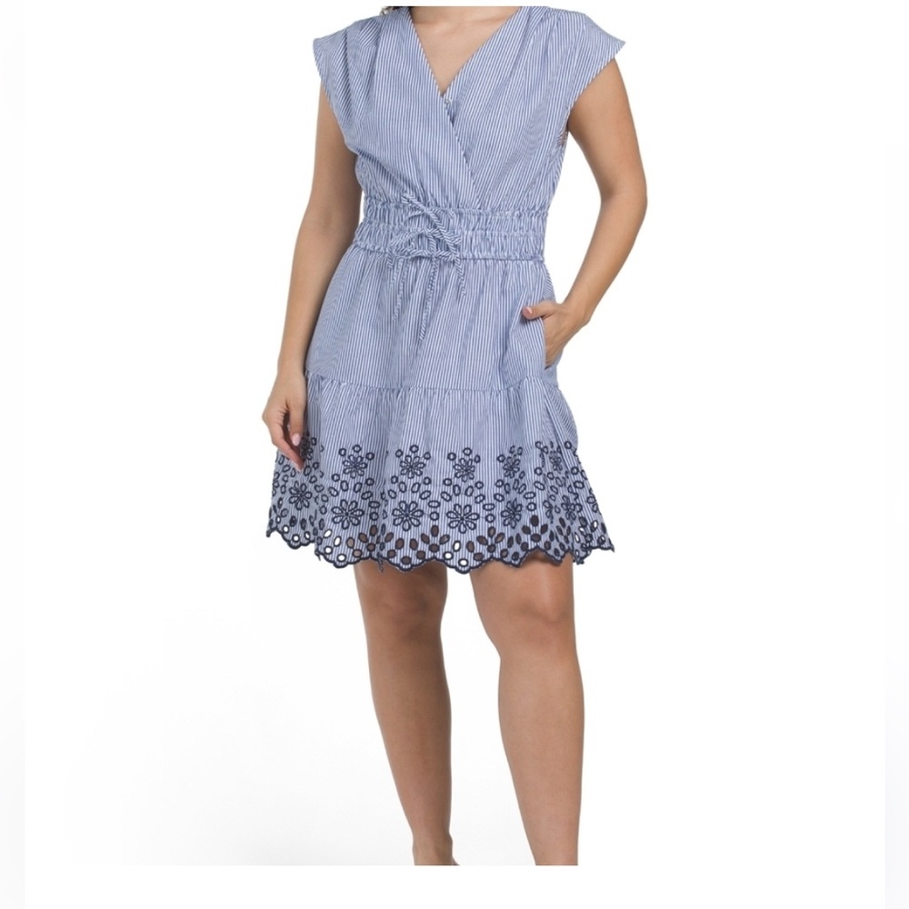 NWOT- Rachel Zoe 3- Bow Striped V-Neck Dress with Embroidered Hem. Size S